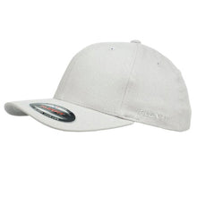 Load image into Gallery viewer, 6277 Worn by the World