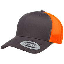 Load image into Gallery viewer, 6606T Classic Retro Wade Trucker - Two Tone