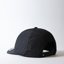 Load image into Gallery viewer, UFlex Adults High Tech Curved Peak Snapback