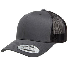 Load image into Gallery viewer, 6606 Classic Retro Wade Trucker
